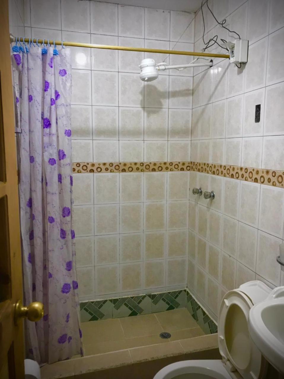 Don- Pablito Hotel Кито Екстериор снимка